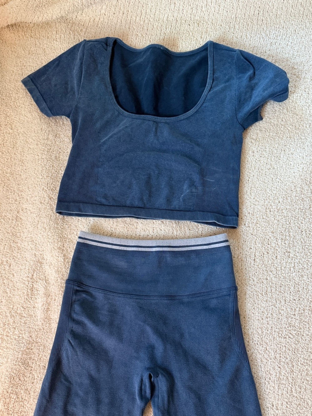 Fabletics Workout Set - Picture 2 of 3